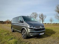 Grau Gebraucht 2021 VW T6.1 Highline Van | 49.980 € (Superpreis)