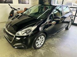 Schwarz Gebraucht 2019 Peugeot 208 Active Kleinwagen | 8.999 € (Fairer Preis)