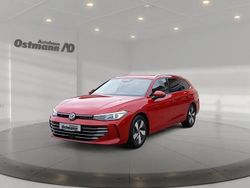 Rot Gebraucht 2025 VW Passat Elegance Kombi | 35.870 € (Guter Preis)
