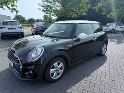 Midnight black metallic Gebraucht 2015 Mini Cooper Pepper Kleinwagen | 11.890 € (Guter Preis)