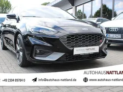 Iridiumschwarz metallic Gebraucht 2019 Ford Focus ST Limousine | 22.950 € (Fairer Preis)