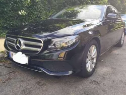 Schwarz Gebraucht 2017 Mercedes E200 Limousine | 26.500 € (Teuer)