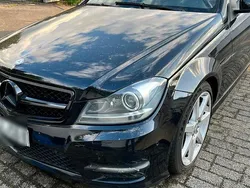 Schwarz Gebraucht 2011 Mercedes 220 AMG Coupé | 10.000 €