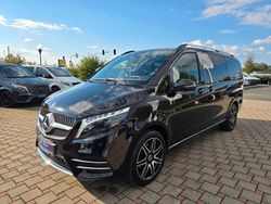 Schwarz Gebraucht 2023 Mercedes V250 AMG line Van / Kleinbus | 53.500 € (Fairer Preis)