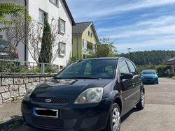 Schwarz Gebraucht 2006 Ford Fiesta Ambiente Kleinwagen | 800 € (Guter Preis)