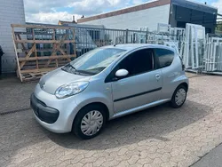 Silber Gebraucht 2008 Citroën C1 Kleinwagen | 2.490 € (Teuer)