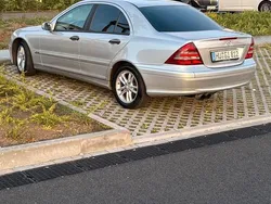 Silber Gebraucht 2004 Mercedes C220 Limousine | 5.200 € (Teuer)
