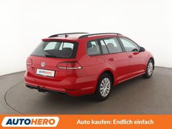 Rot Gebraucht 2018 VW Golf VII Trendline Kombi | 12.330 € (Fairer Preis)