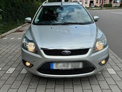 Silber Gebraucht 2011 Ford Focus Kombi | 2.599 € (Fairer Preis)