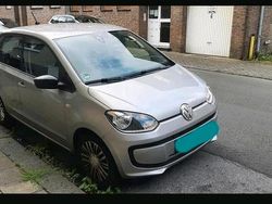 Silber Gebraucht 2014 VW up! Kleinwagen | 4.999 € (Etwas zu teuer)