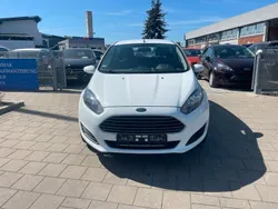 Weiß Gebraucht 2015 Ford Fiesta Trend Kleinwagen | 5.999 € (Guter Preis)