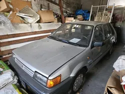 Grau Gebraucht 1989 Nissan Sunny Limousine | 1.890 €