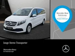 Weiß Gebraucht 2022 Mercedes V220 Van / Kleinbus | 42.990 € (Guter Preis)