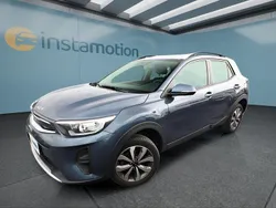 Blau Gebraucht 2021 Kia Stonic SUV | 17.299 € (Guter Preis)