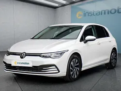 Weiß Gebraucht 2024 VW Golf VIII Kleinwagen | 22.499 € (Guter Preis)