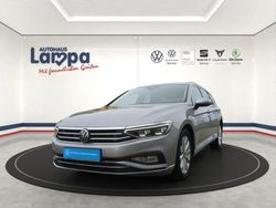 Pyritsilber metallic Gebraucht 2024 VW Passat Elegance Kombi | 32.490 € (Guter Preis)