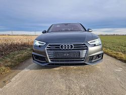 Grau Gebraucht 2018 Audi A4 Kombi | 25.500 € (Teuer)