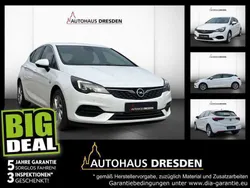 Schneeweiss Gebraucht 2020 Opel Astra Elegance Limousine | 11.450 € (Guter Preis)