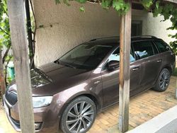 Braun Gebraucht 2016 Skoda Octavia LAURIN & KLEMENT Kombi | 17.500 € (Teuer)