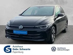 Schwarz Gebraucht 2024 VW Golf VIII Goal Limousine | 28.680 €