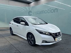 Weiß Gebraucht 2021 Nissan Leaf N-Connecta Kleinwagen | 22.490 € (Teuer)