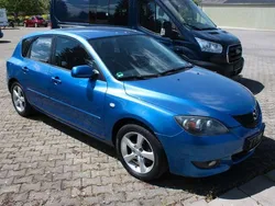 Blau Gebraucht 2006 Mazda 3 Inclusive Kleinwagen | 3.600 € (Etwas zu teuer)
