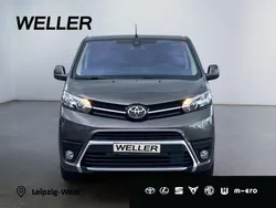 Basaltgrau metallic Gebraucht 2023 Toyota Proace Verso Comfort Kombi | 32.990 € (Guter Preis)