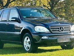 Blau Gebraucht 2004 Mercedes ML270 SUV | 4.250 € (Guter Preis)