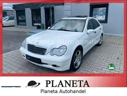 Weiß Gebraucht 2000 Mercedes 240 Limousine | 4.999 €
