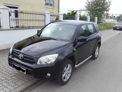 Schwarz metallic Gebraucht 2007 Toyota RAV4 Travel SUV | 9.000 €