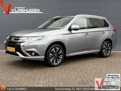 Grau Gebraucht 2015 Mitsubishi Outlander P-HEV Edition SUV | 8.750 €