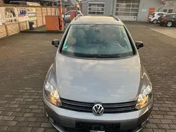 Grau Gebraucht 2012 VW Golf Plus Cross Van / Kleinbus | 7.500 € (Fairer Preis)