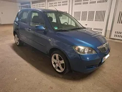 Blau Gebraucht 2007 Mazda 2 Kleinwagen | 2.800 € (Fairer Preis)