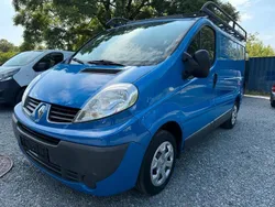 Blau Gebraucht 2011 Renault Trafic Van | 7.499 €
