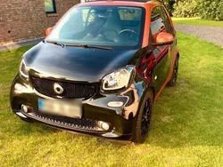 Schwarz Gebraucht 2018 Smart ForTwo Cabrio Brabus Cabrio | 14.900 €