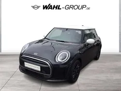 Schwarz Gebraucht 2023 Mini Cooper Classic Kleinwagen | 23.790 € (Fairer Preis)