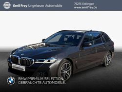 Grau Gebraucht 2023 BMW 520 Performance Kombi | 43.890 € (Teuer)