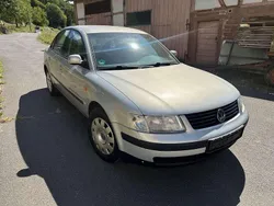 Silber Gebraucht 1997 VW Passat Comfortline Limousine | 2.231 € (Fairer Preis)