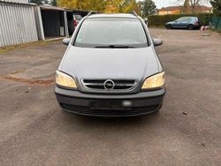 Silber Gebraucht 2004 Opel Zafira Van / Kleinbus | 999 € (Guter Preis)