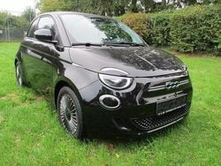 Schwarz Gebraucht 2022 Fiat 500e Icon Limousine | 16.970 € (Superpreis)