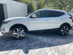Weiß Gebraucht 2019 Nissan Qashqai Tekna SUV | 15.600 € (Guter Preis)