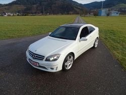 Weiß Gebraucht 2009 Mercedes CLC220 Kleinwagen | 3.999 € (Guter Preis)