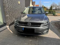 Grau Gebraucht 2019 VW Tiguan SUV | 24.499 € (Superpreis)