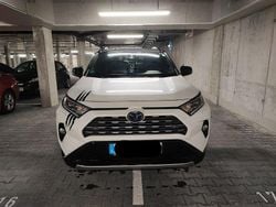 Weiß Gebraucht 2020 Toyota RAV4 Hybrid Style SUV | 29.999 € (Fairer Preis)