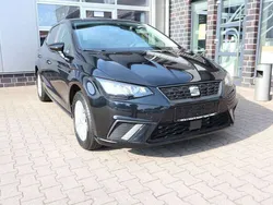 Schwarz Gebraucht 2023 Seat Ibiza Style Limousine | 16.490 € (Guter Preis)