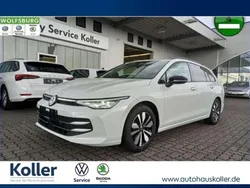 Weiß Gebraucht 2024 VW Golf VIII Goal Kombi | 27.570 € (Superpreis)