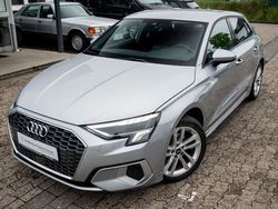 Silber Gebraucht 2023 Audi A3 Sportback Advanced Plus Limousine | 26.999 € (Guter Preis)