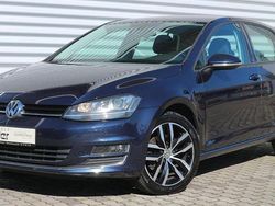 Blau Gebraucht 2016 VW Golf VII Highline Limousine | 11.830 € (Fairer Preis)