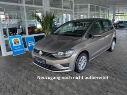 Gold Gebraucht 2016 VW Golf Sportsvan Trendline Van / Kleinbus | 11.750 € (Fairer Preis)