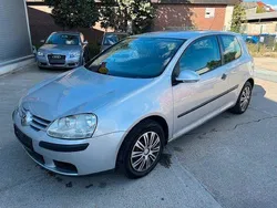 Silber Gebraucht 2005 VW Golf V Trendline Kleinwagen | 1.500 € (Guter Preis)